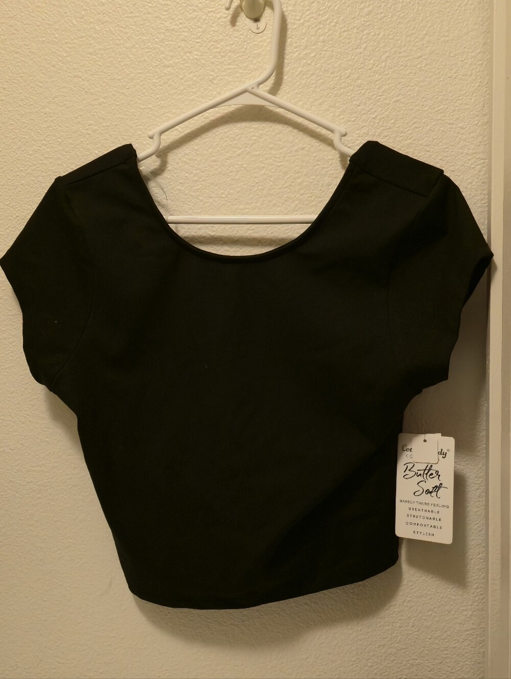 NWT Butter Soft Black Short-Sleeve Women's Crop Top